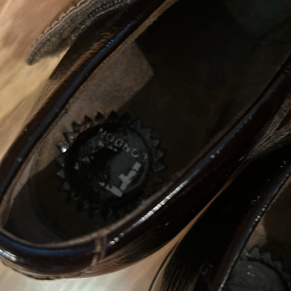 Fly shoes - Picture 2 of 5